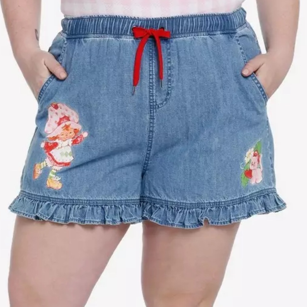 Strawberry shortcake denim ruffle mom shorts plus size size 4